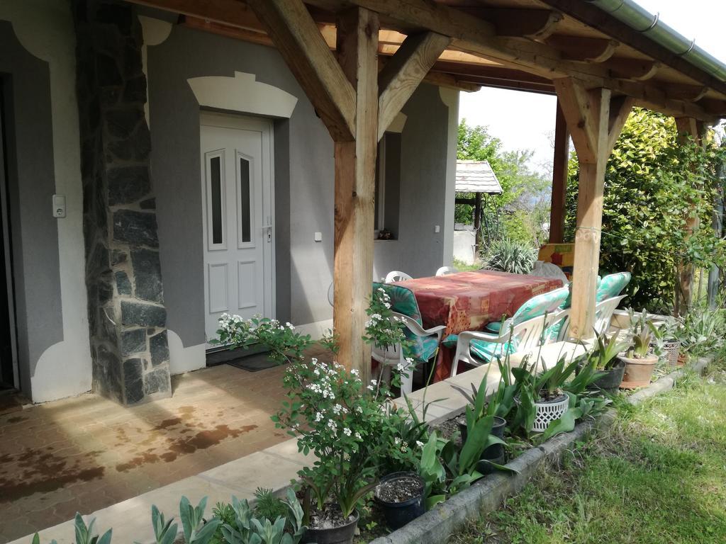 Margo Nyaralo Villa Balatonederics Buitenkant foto